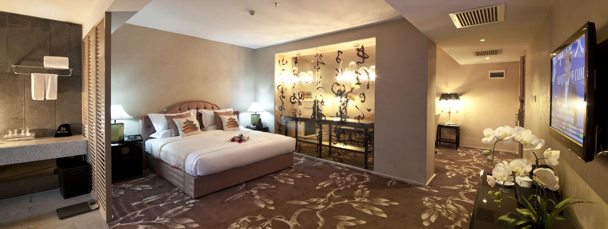 Beijing Springs Valley Hotel Exterior photo
